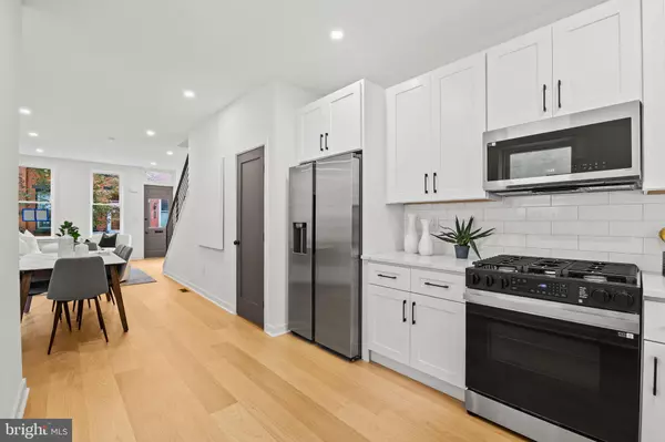 Philadelphia, PA 19130,870 N BUCKNELL ST