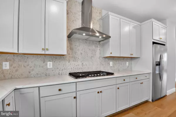 Brambleton, VA 20148,42241 SHINING STAR SQ