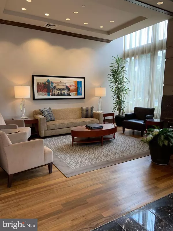 Philadelphia, PA 19146,440 S BROAD ST #1406