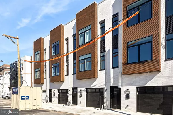 Philadelphia, PA 19148,2814 S 9TH ST