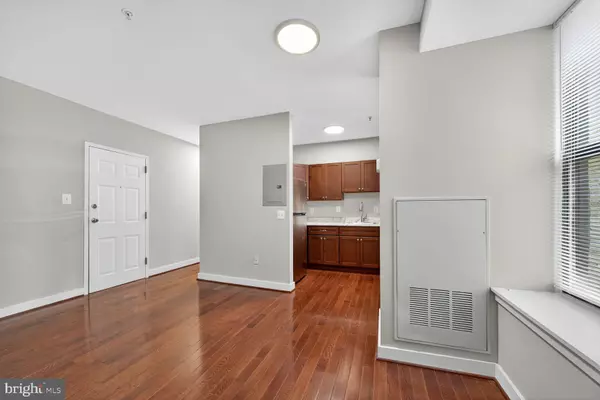 Washington, DC 20009,1440 W ST NW #106