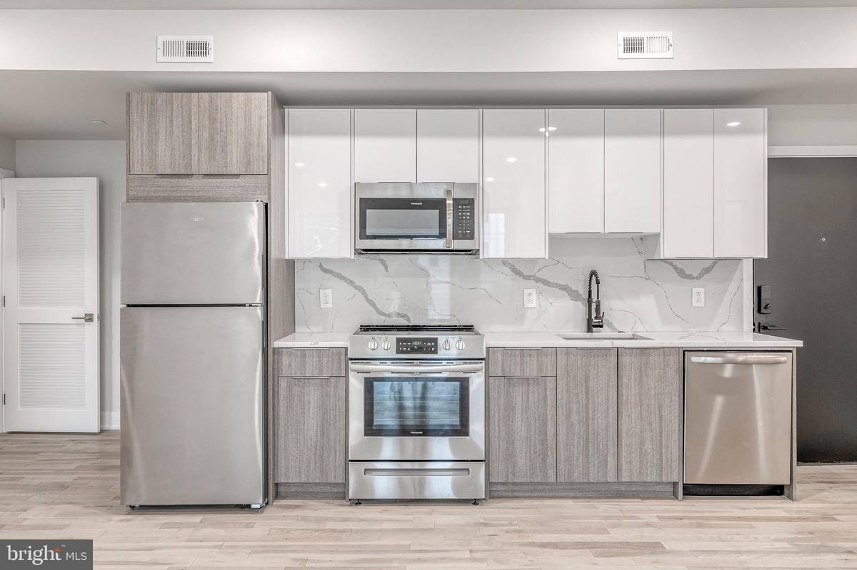 Philadelphia, PA 19122,1518 N 8TH ST #5