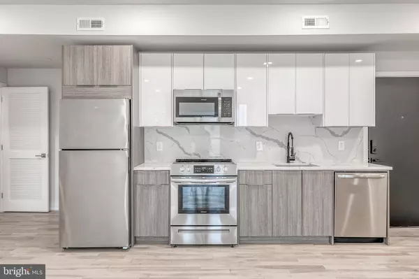 1518 N 8TH ST #5, Philadelphia, PA 19122