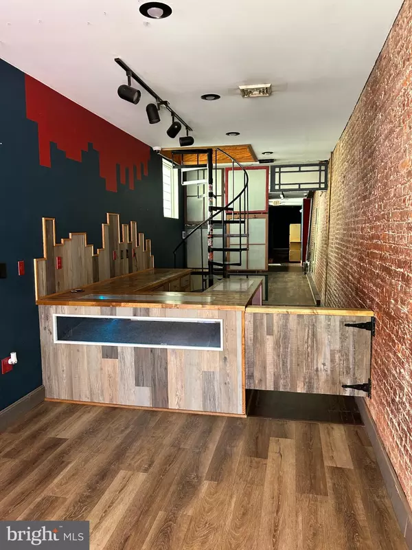 Pottsville, PA 17901,26 N CENTRE ST