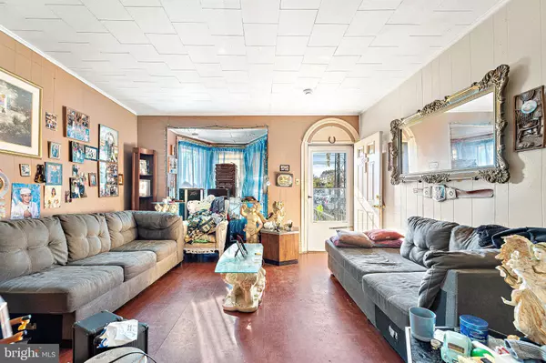 Camden, NJ 08105,2817 WESTFIELD AVE