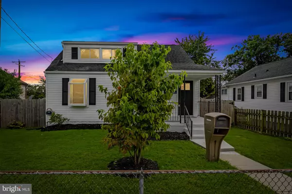 221 TOWNSEND AVE, Baltimore, MD 21225