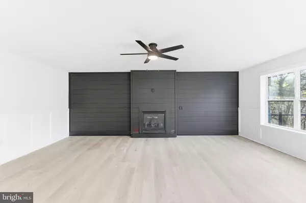 Hedgesville, WV 25427,251 SACHEM HL