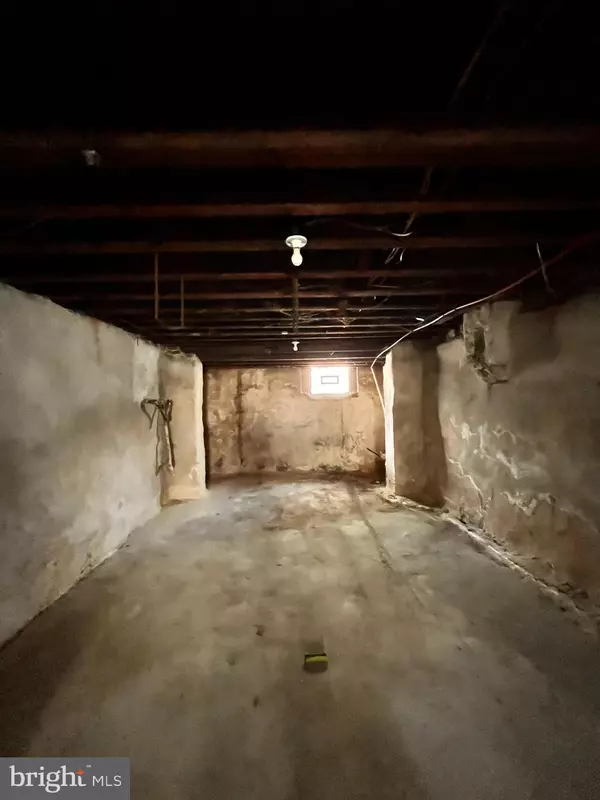 Philadelphia, PA 19151,1442 N HIRST ST