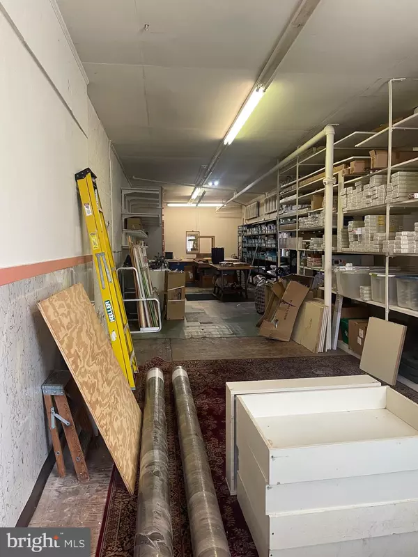 Philadelphia, PA 19142,2205-7 S FELTON ST