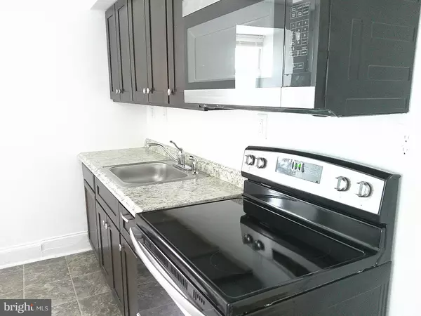 Wilmington, DE 19801,502 W 7TH ST #3