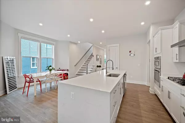 Chantilly, VA 20152,43441 BETTYS FARM DR