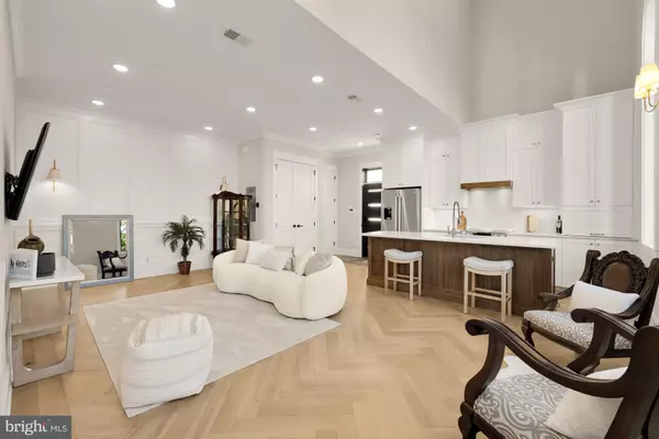 Washington, DC 20002,217 16TH ST NE #1