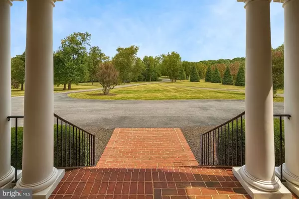 Winchester, VA 22603,821 APPLE PIE RIDGE RD