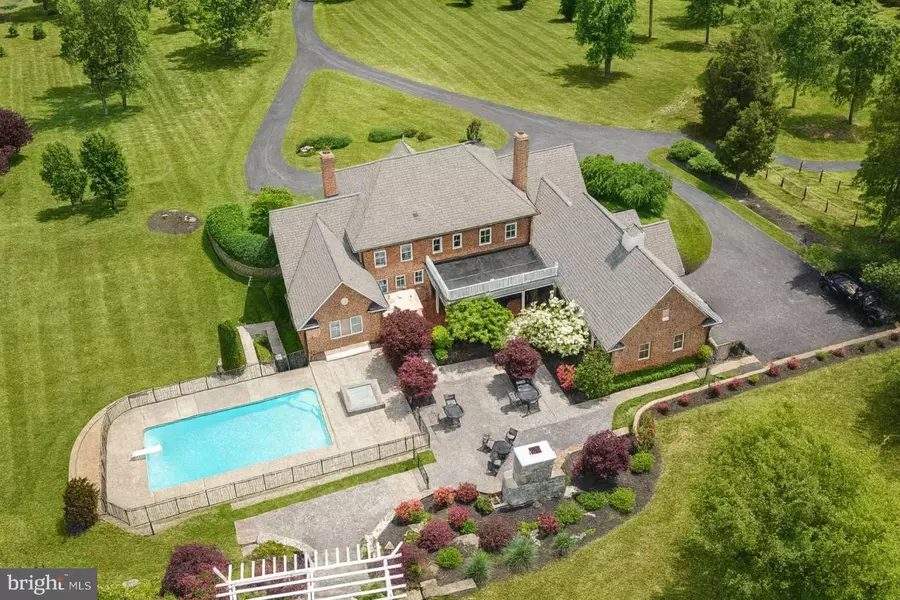 821 APPLE PIE RIDGE RD, Winchester, VA 22603