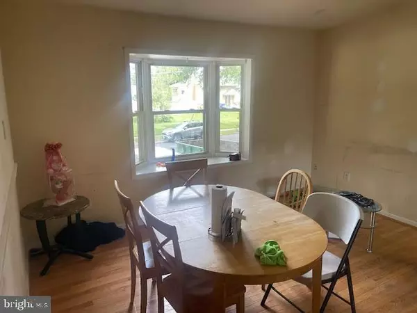 Herndon, VA 20170,711 ARCHER CT