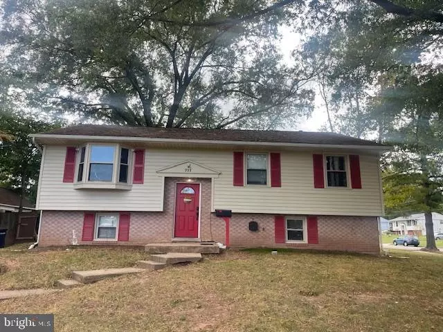 Herndon, VA 20170,711 ARCHER CT