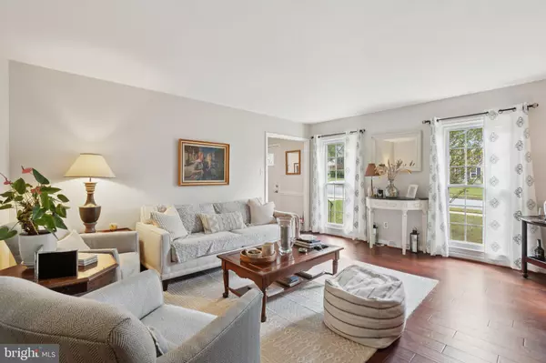 Annandale, VA 22003,9116 MEADOW RUE LN