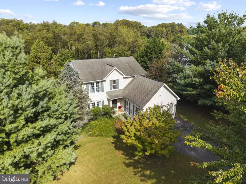 24 CAVERSHAM DR, West Grove, PA 19390