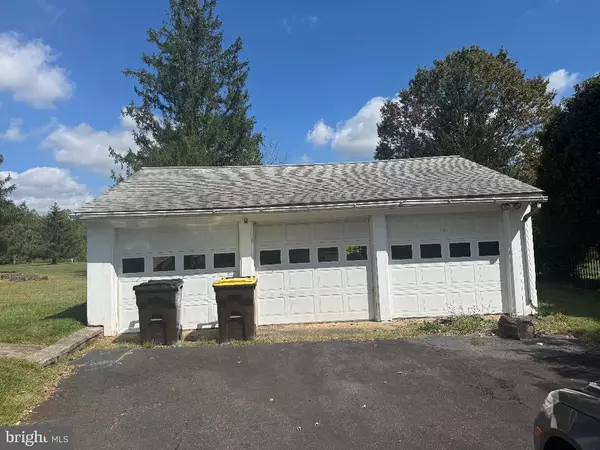 Hatfield, PA 19440,1533 SCHOOL RD