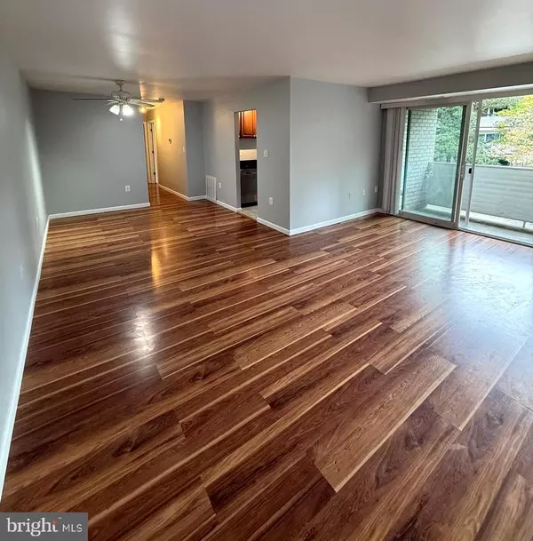 Alexandria, VA 22312,5602 BISMACH DR #204