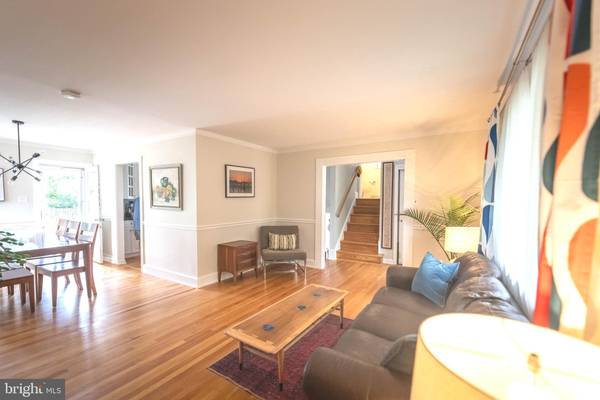 Annapolis, MD 21403,742 WARREN DR