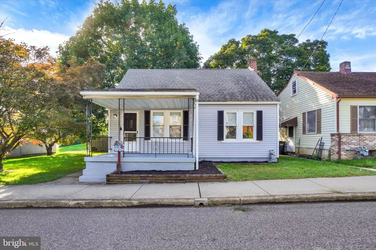 York, PA 17404,1108 W COLLEGE AVE