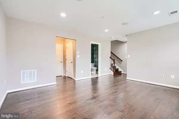 Ellicott City, MD 21043,2707 SUNNYSIDE LN