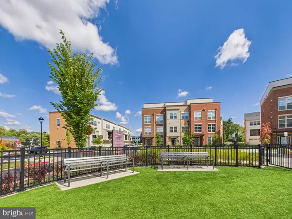 Fairfax, VA 22030,3711 MAYORS WAY