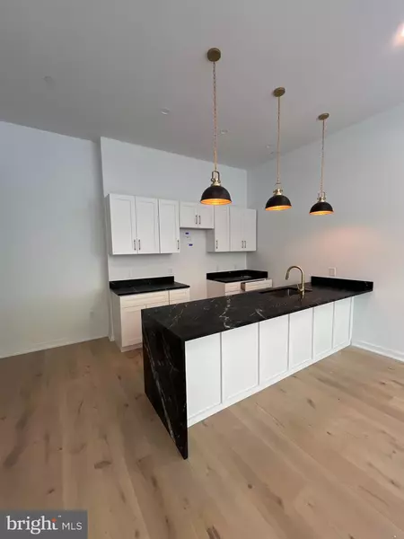 36 NARBERTH AVE N #2-B, Narberth, PA 19072