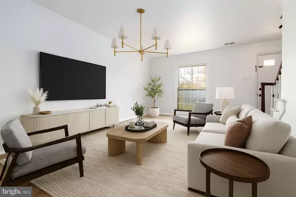 Penllyn, PA 19422,124 MACKLENBURG DR