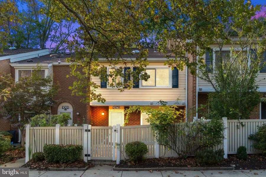 1090 CORBRIDGE CT, Voorhees, NJ 08043