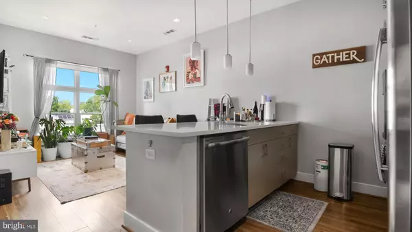 1111 ORREN ST NE #407, Washington, DC 20002