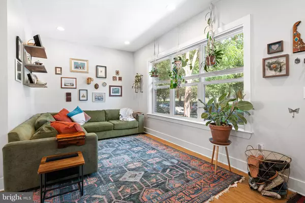 Philadelphia, PA 19130,732 SHIRLEY ST