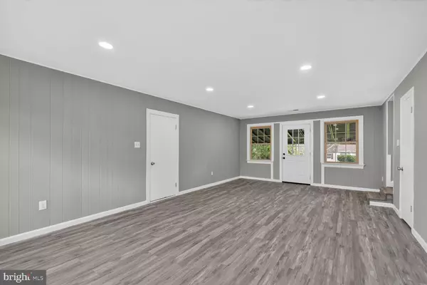 Suitland, MD 20746,3612 SWANN RD