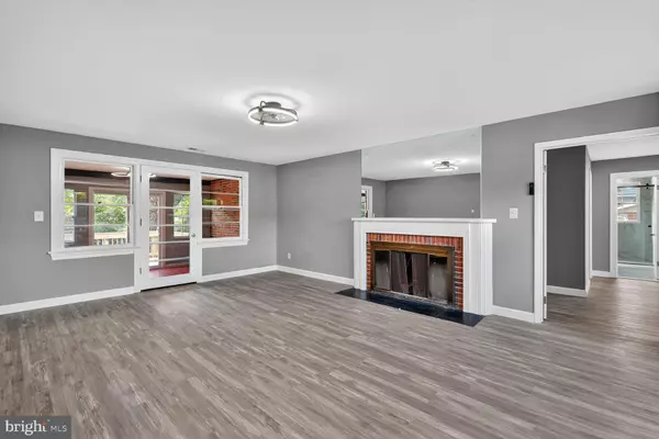 Suitland, MD 20746,3612 SWANN RD