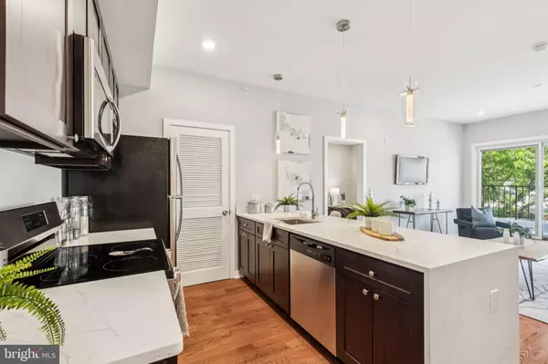 Narberth, PA 19072,203 HAVERFORD AVE #208