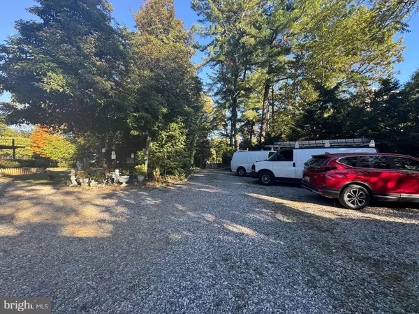 Gaithersburg, MD 20877,17100 KING JAMES WAY