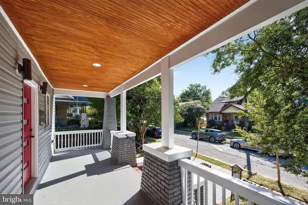 Washington, DC 20018,1006 DOUGLAS ST NE