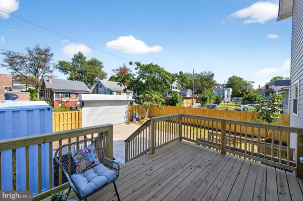 Washington, DC 20018,1006 DOUGLAS ST NE