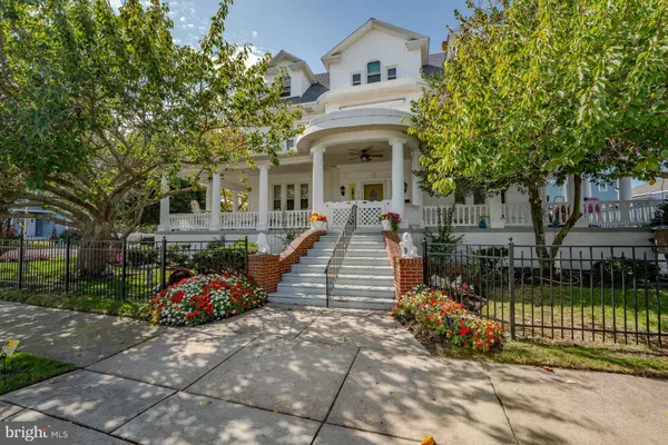 Wildwood Crest, NJ 08260,216 E FERN RD