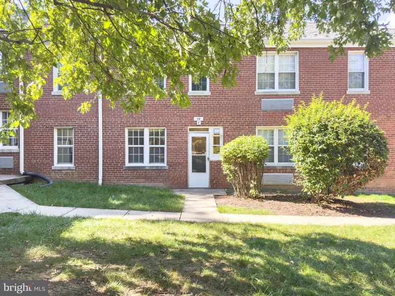 12 ASHBY ST #F, Alexandria, VA 22305