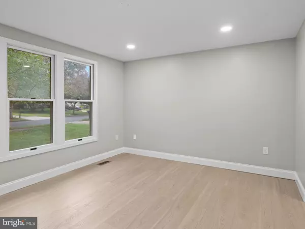 Bowie, MD 20721,3317 GRAYVINE LN