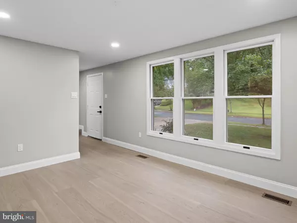 Bowie, MD 20721,3317 GRAYVINE LN