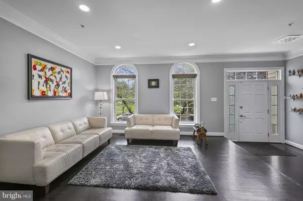 Clarksburg, MD 20871,22107 FAIR GARDEN LN