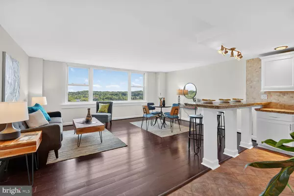 4600 DUKE ST #1300, Alexandria, VA 22304