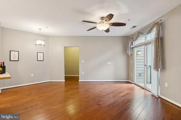 Fairfax, VA 22031,2665 PROSPERITY AVE #111