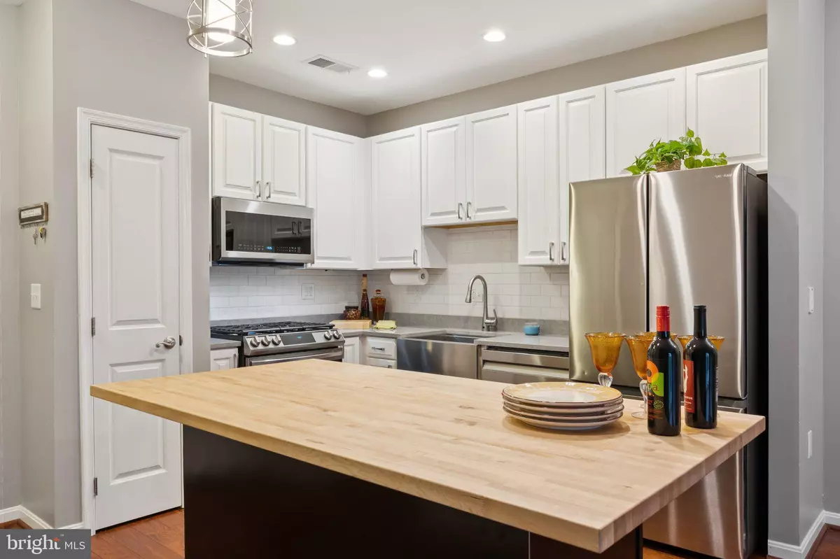 Fairfax, VA 22031,2665 PROSPERITY AVE #111