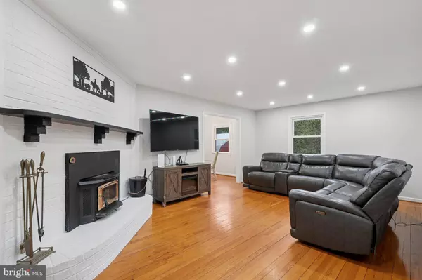 Sumerduck, VA 22742,5263 STEWART RD