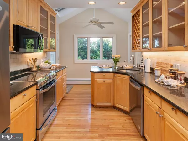 Edgewater, MD 21037,111 VIRGINIA AVE