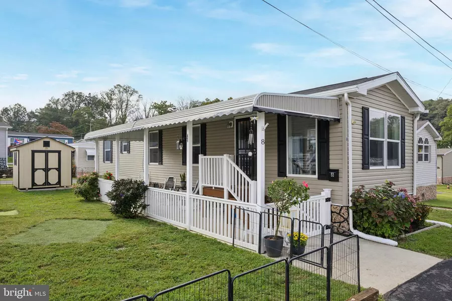 8 TRAVELO LN, Media, PA 19063